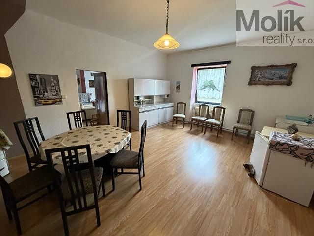 Prodej rodinného domu 782 m², pozemek 782 m² – fotografie 5