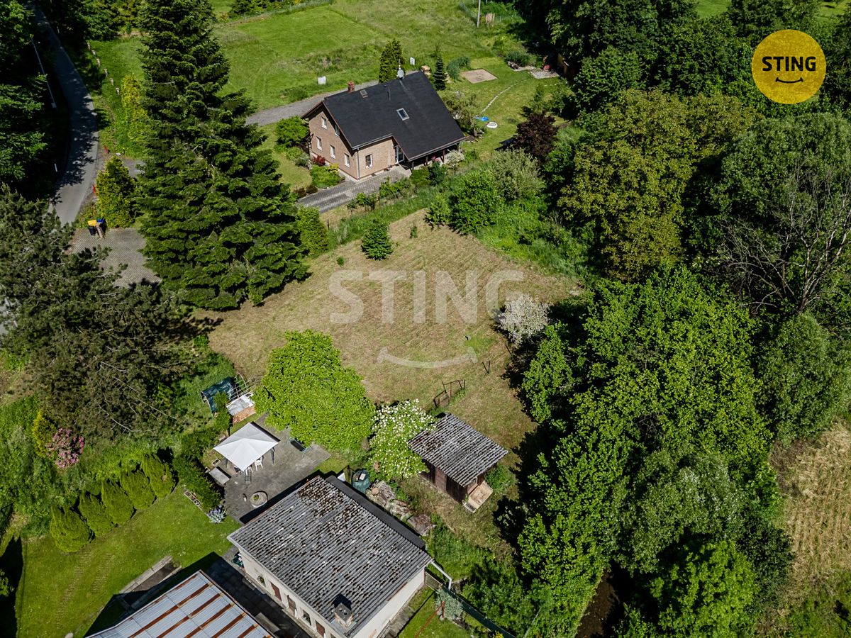 Prodej stavebního pozemku 1027 m² – fotografie 2