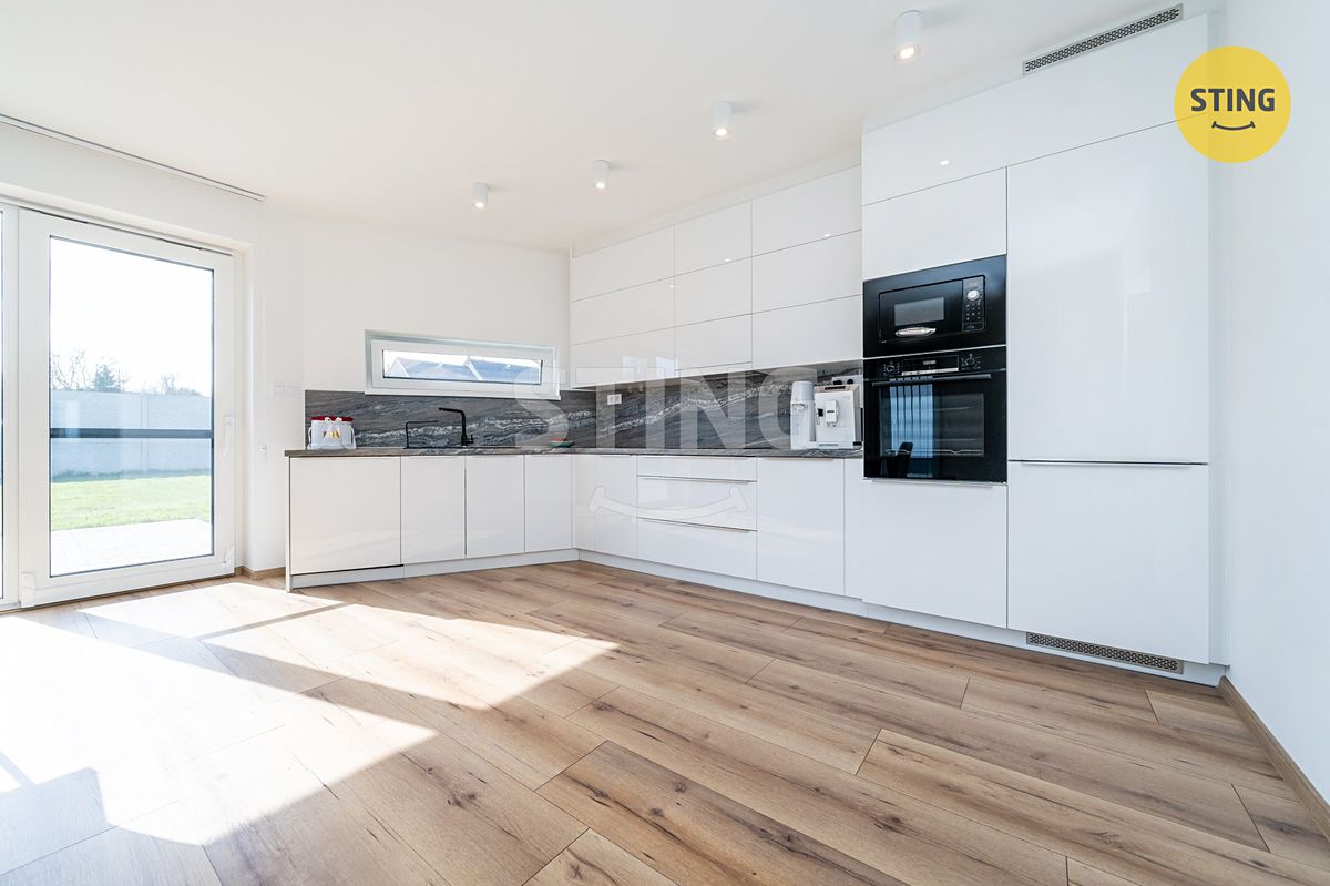 Prodej rodinného domu 132 m², pozemek 572 m² – fotografie 5