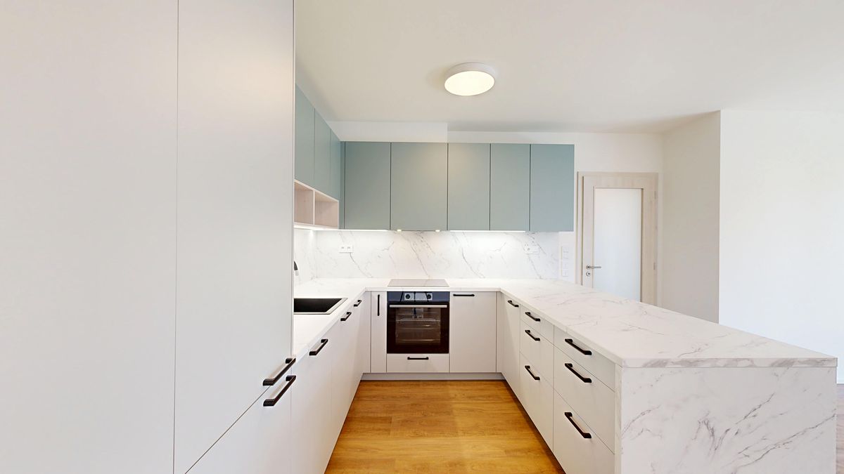 Pronájem bytu 4+kk 93 m² – fotografie 3