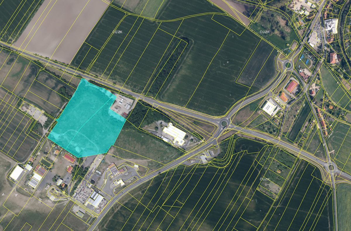 Prodej komerčního pozemku 42937 m²