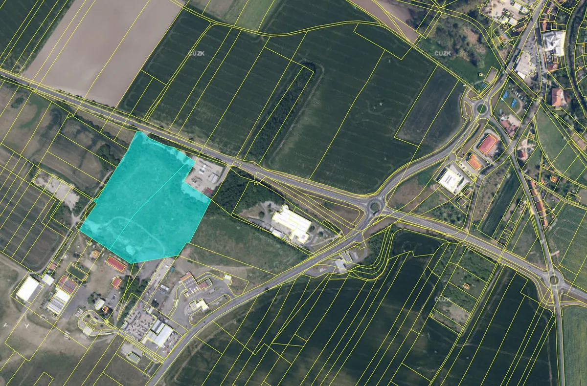 Prodej komerčního pozemku 42937 m²
