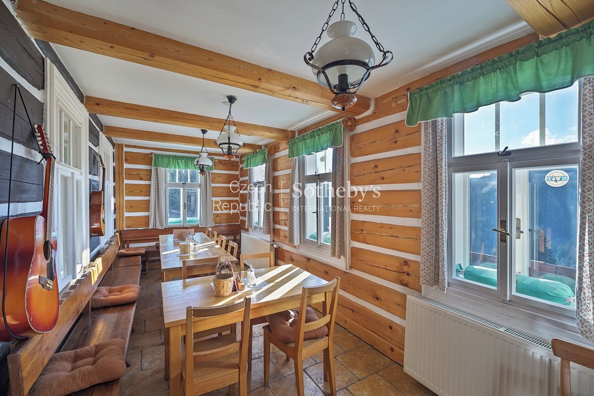 Prodej chalupy 400 m², pozemek 16000 m² – fotografie 5