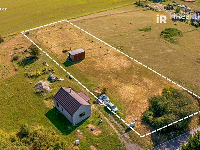 Prodej  stavebního pozemku 1 910 m²