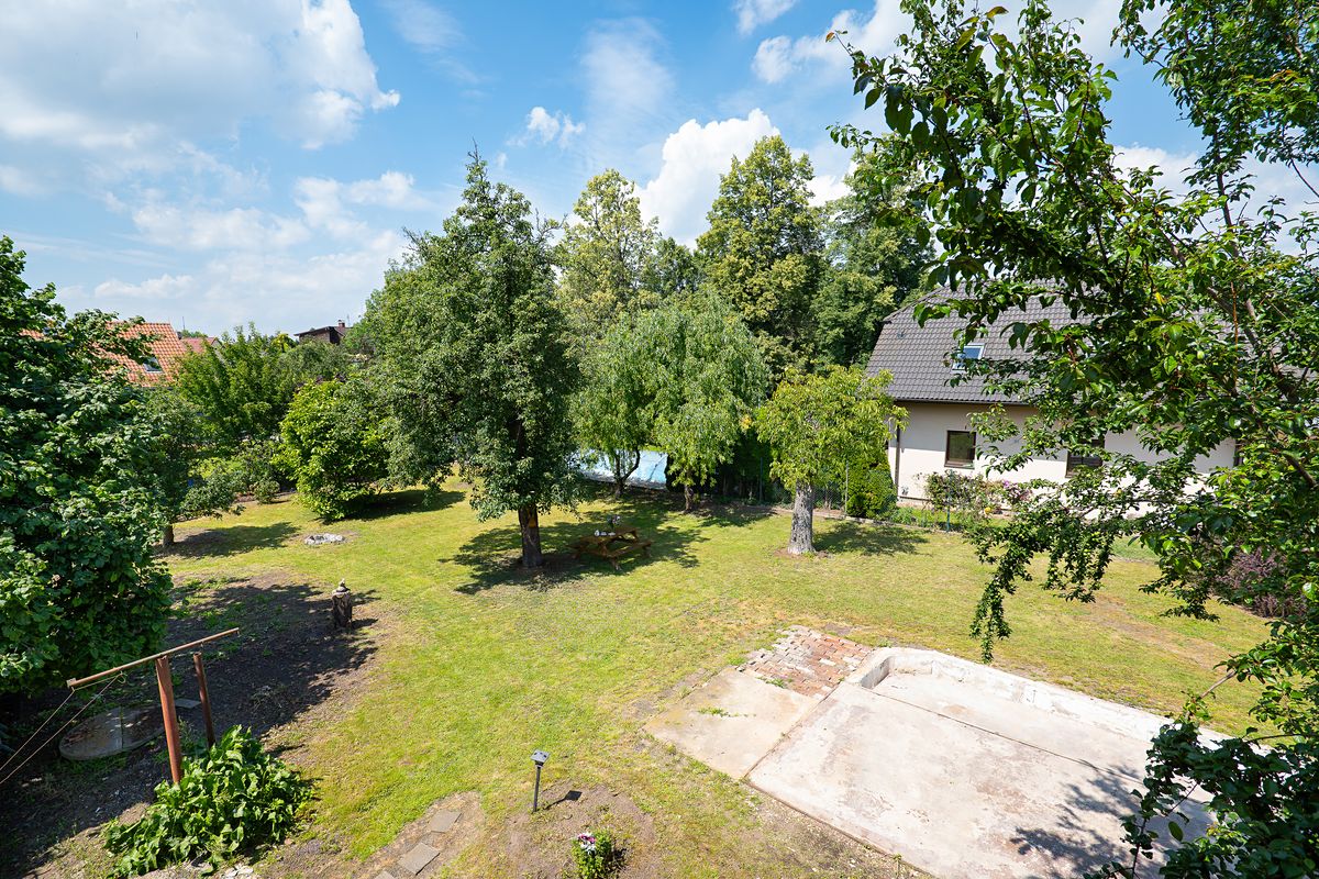 Prodej stavebního pozemku 590 m² – fotografie 3
