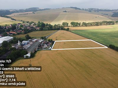 Prodej pole 84896 m²
