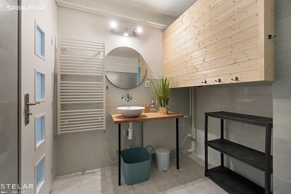Prodej rodinného domu 220 m², pozemek 300 m² - Widok 5