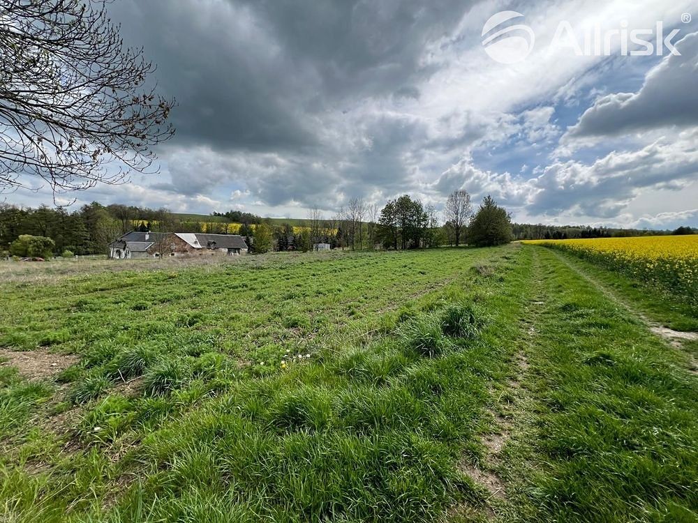 Prodej stavebního pozemku 3978 m²
