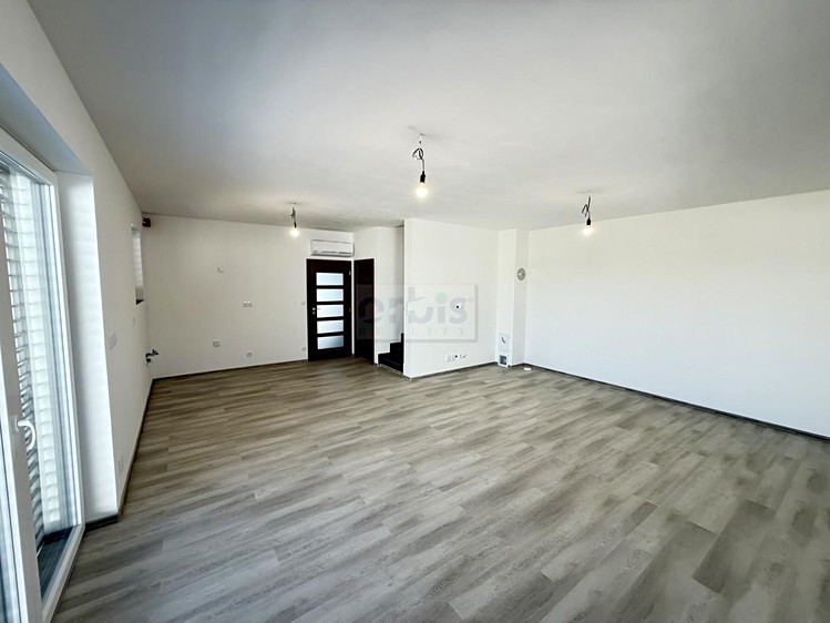 Prodej domu, 149 m² (8 z 36)