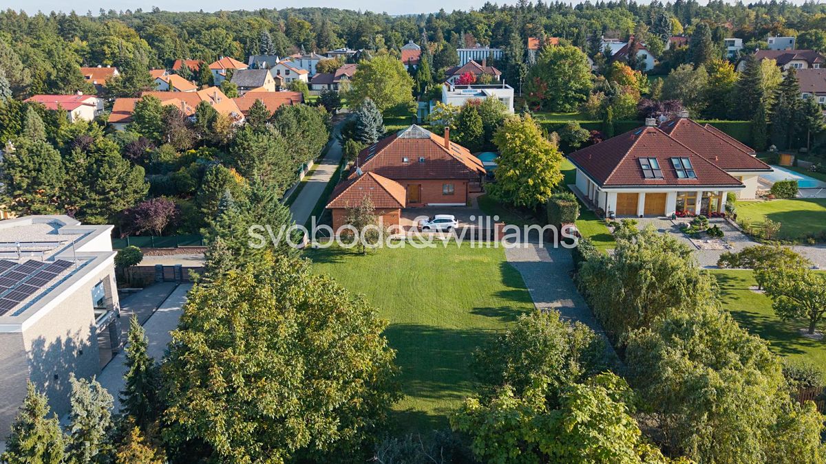 Prodej stavebního pozemku 945 m² – fotografie 3