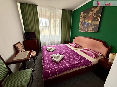 Комерційне приміщення на продаж, 739 м² (3 з 29)