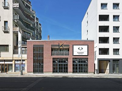 Pronájem obchodního prostoru 705 m²