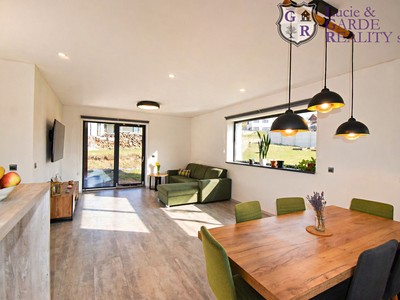 Prodej  rodinného domu 160 m², pozemek 1 165 m²