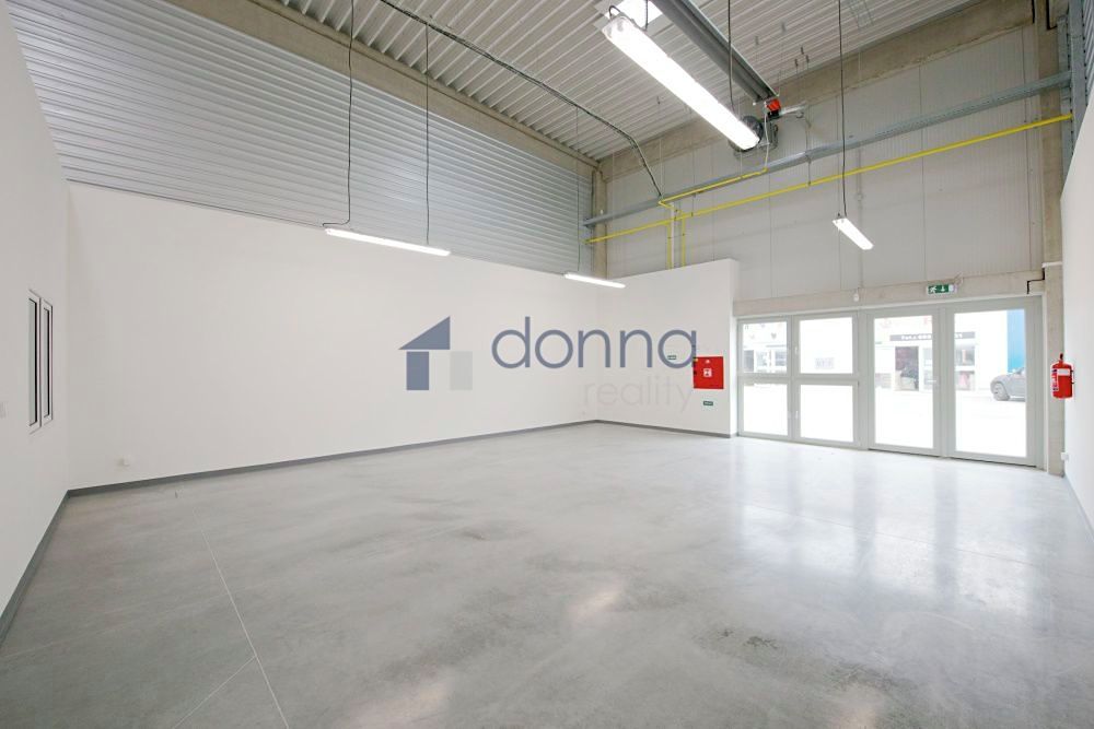 Pronájem skladového prostoru 205 m², Praha – fotka 1 z 3