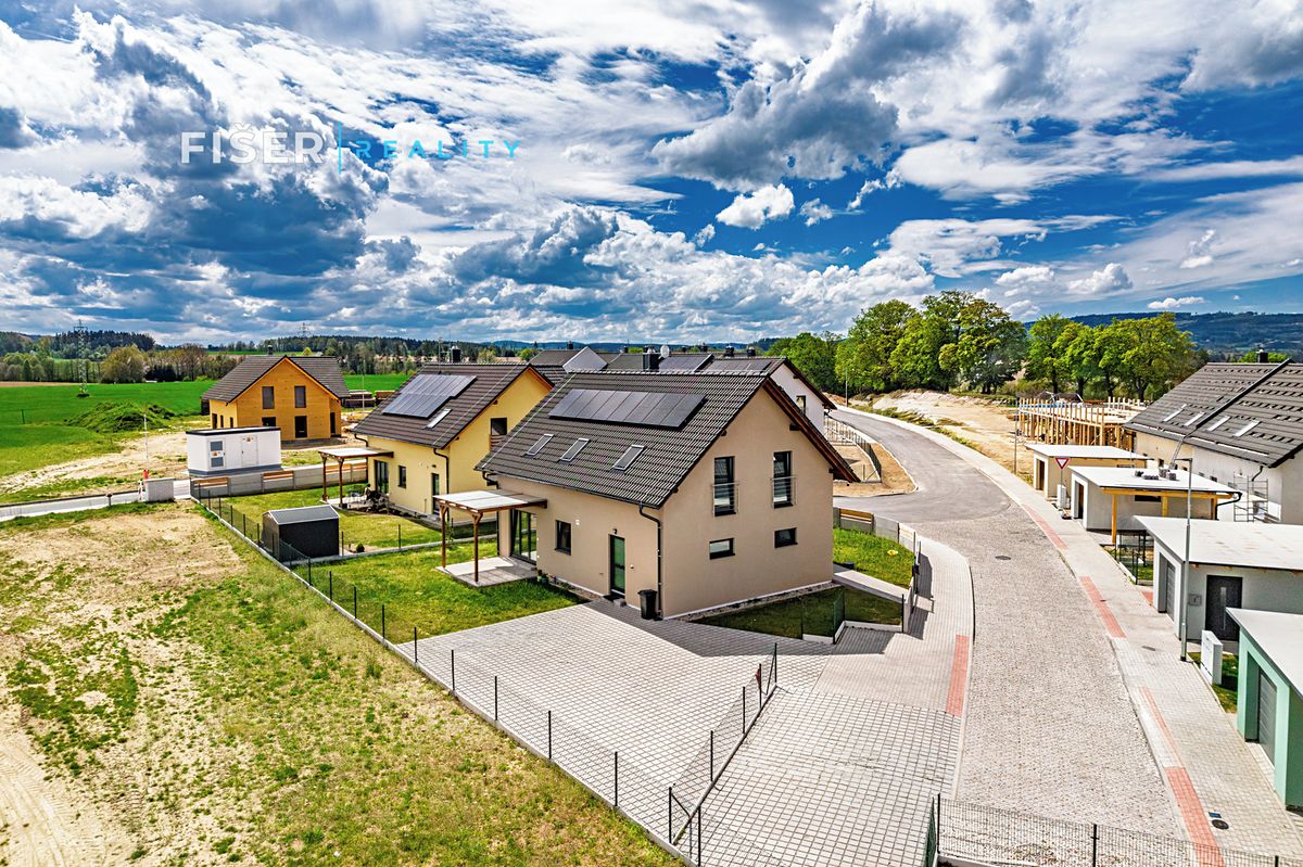 Prodej rodinného domu 169 m², pozemek 426 m² – fotografie 4