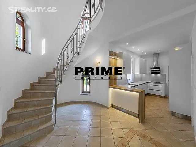Pronájem rodinného domu 270 m², pozemek 543 m² – pohled 6