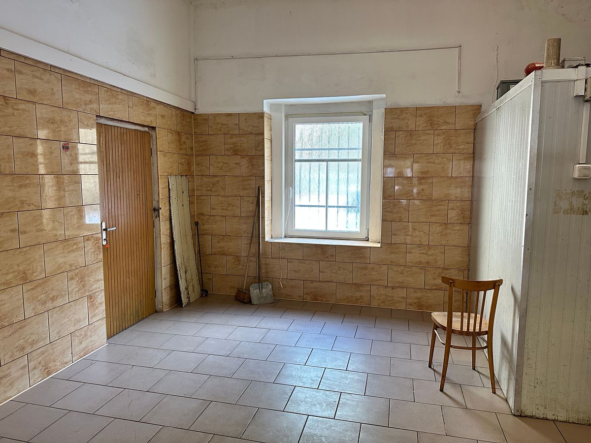 Pronájem obchodního prostoru 63 m² – fotografie 5