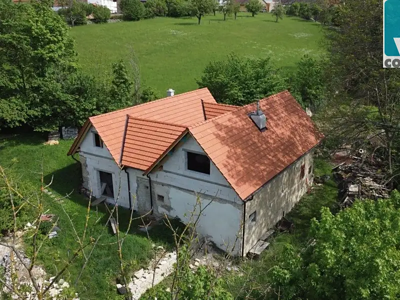 Prodej rodinného domu 97 m², pozemek 1957 m², Dolní Újezd – náhled fotky 1