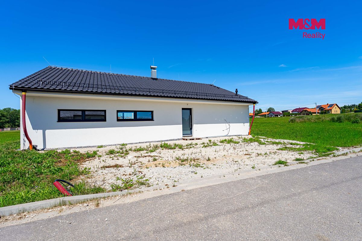 Prodej rodinného domu 120 m², pozemek 933 m² – fotografie 5