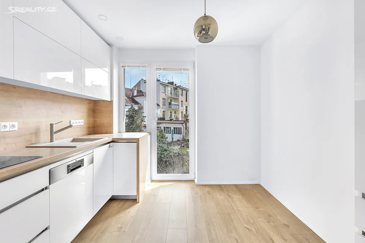 Pronájem bytu 2+1 67 m² – pohled 5