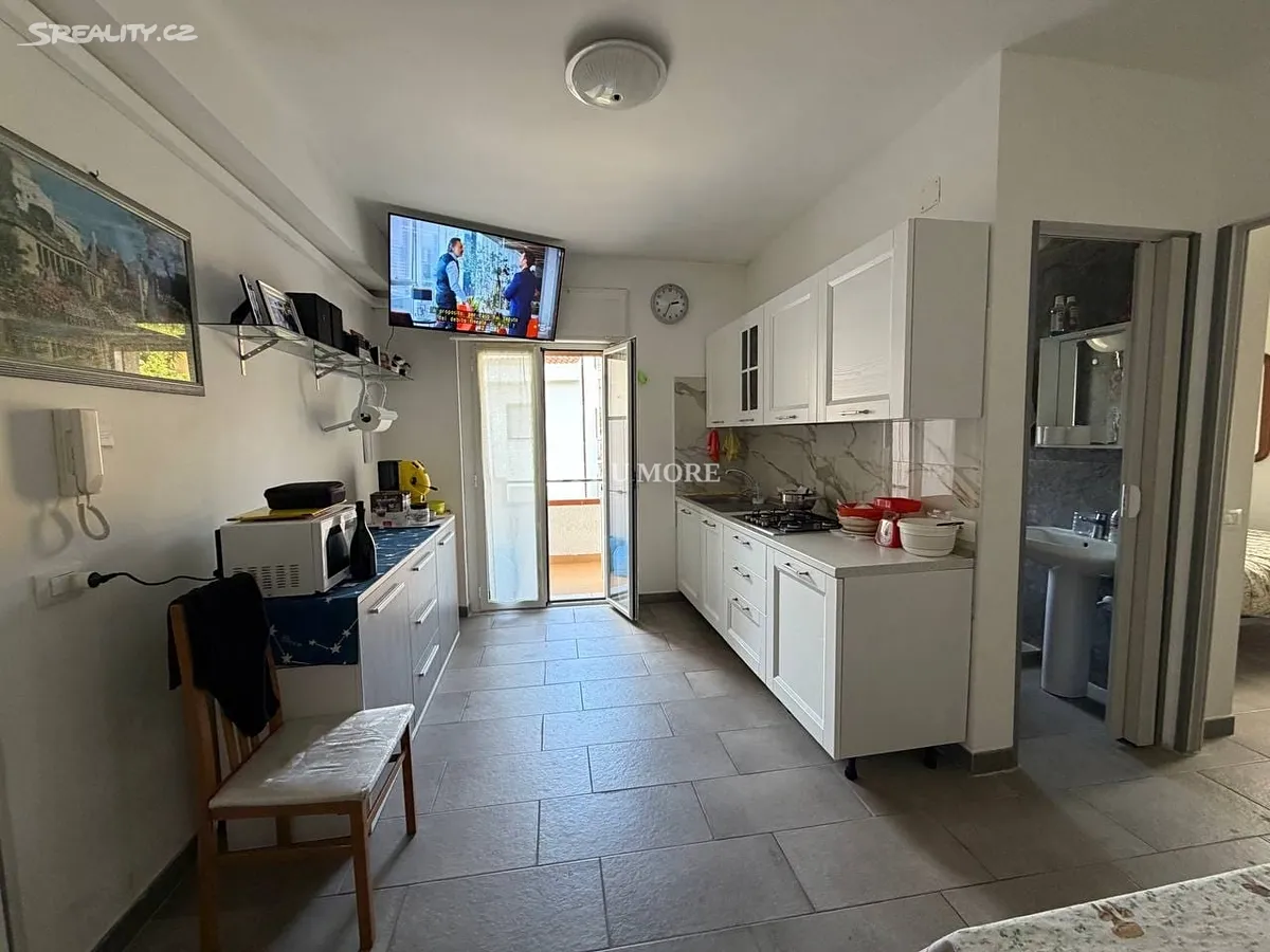 Prodej bytu 2+kk 40 m², Scalea