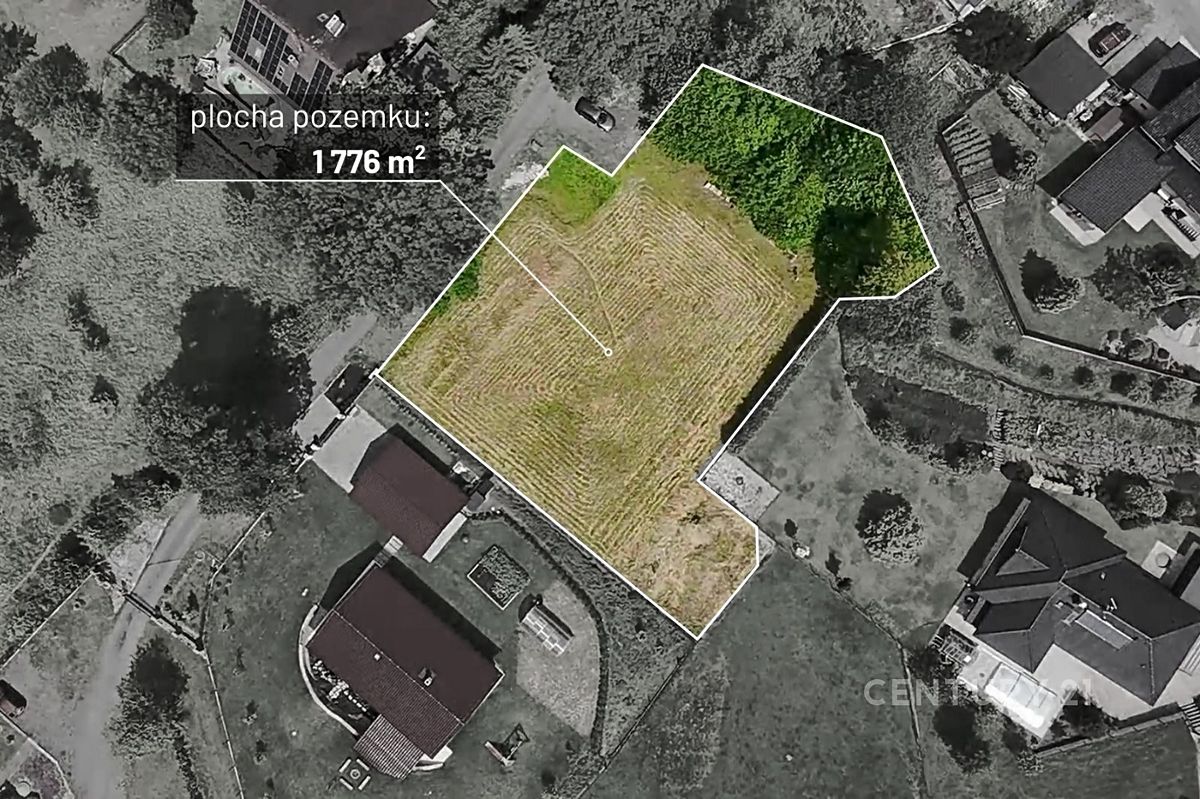 Prodej stavebního pozemku 1776 m²