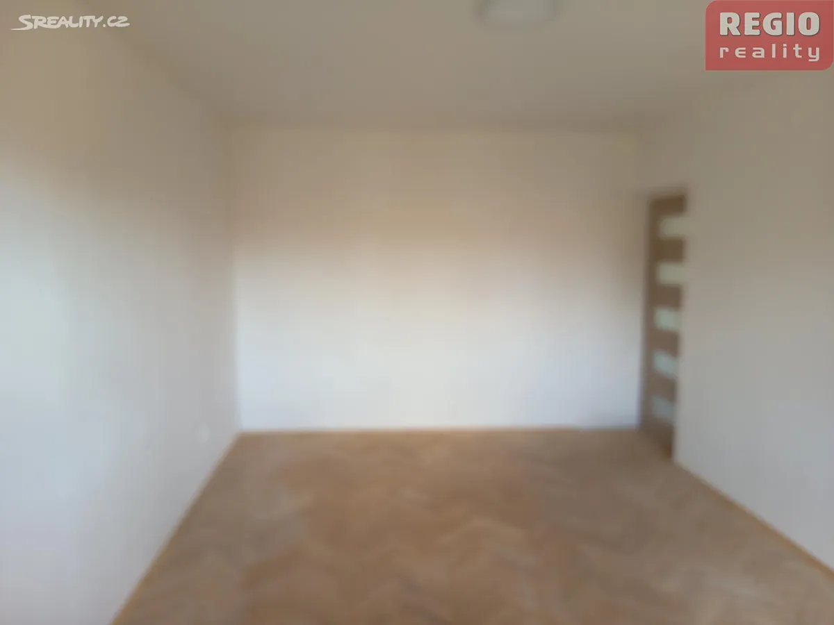 Pronájem bytu 2+1 57 m² – pohled 6