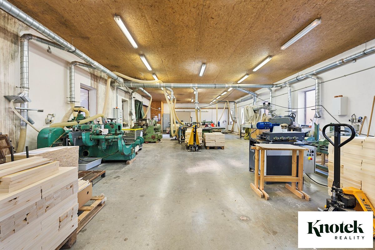 Prodej skladového prostoru 479 m²