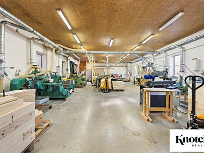 Prodej skladového prostoru 479 m²