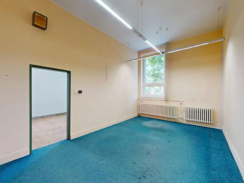 Pronájem kanceláře 110 m², Hradec Králové – náhled fotky 2