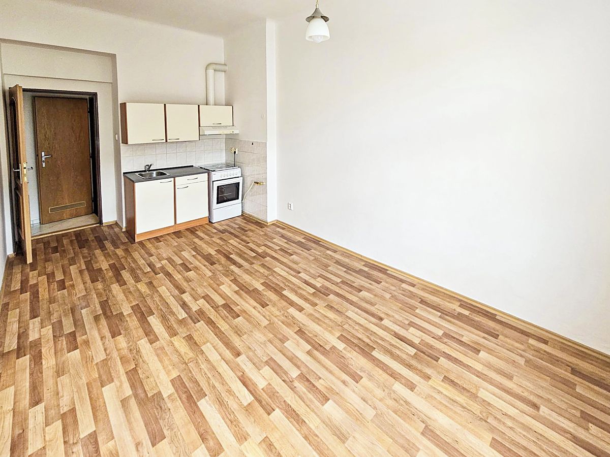 Pronájem bytu 2+kk 45 m²