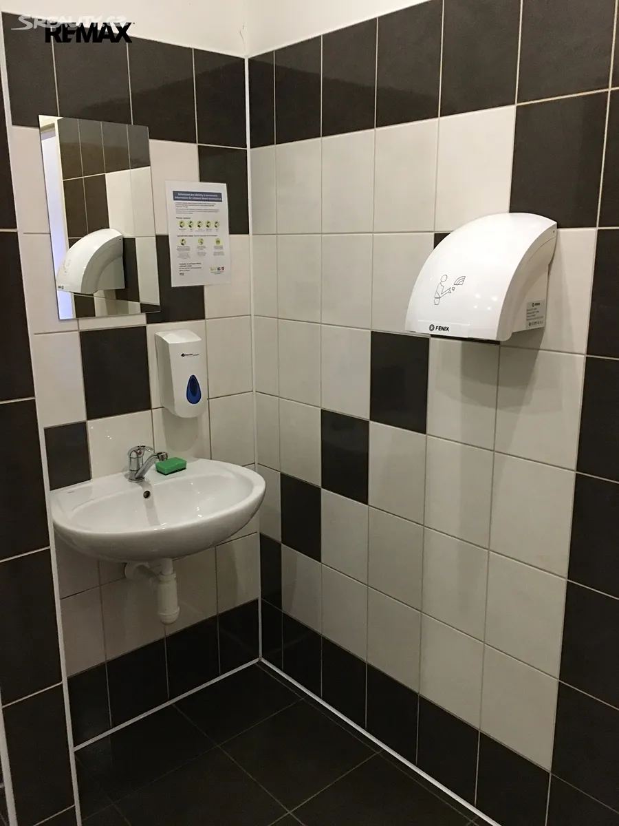 Pronájem skladového prostoru 206 m² – další