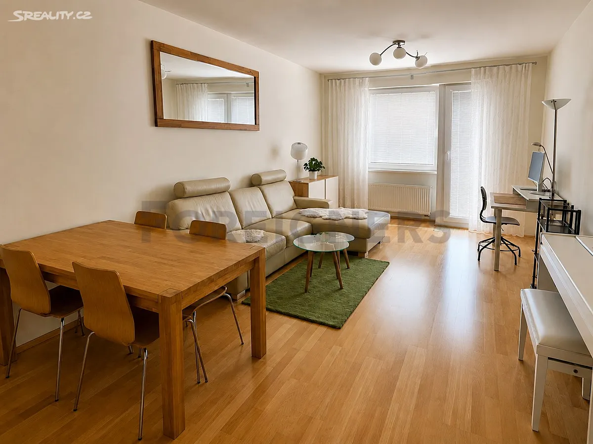 Pronájem bytu 2+kk 57 m², Petržílkova