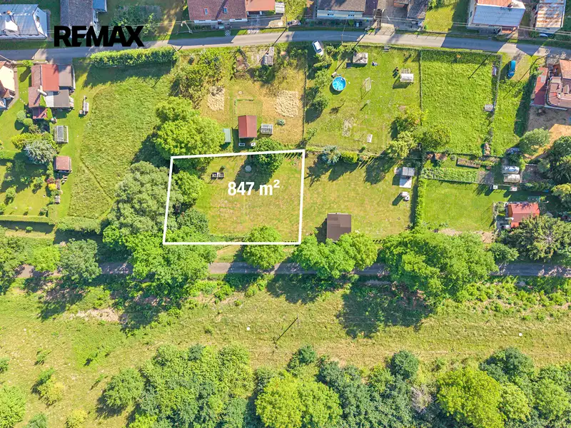 Prodej stavebního pozemku 847 m², Mukařov – náhled fotky 1