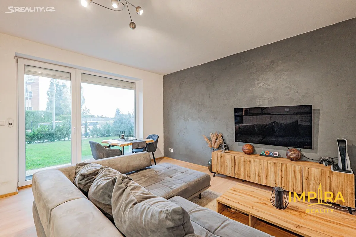 Pronájem bytu 2+kk 45 m² – pohled 5