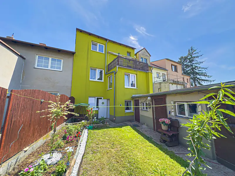 Prodej rodinného domu 180 m², pozemek 245 m², Krupka – náhled fotky 1