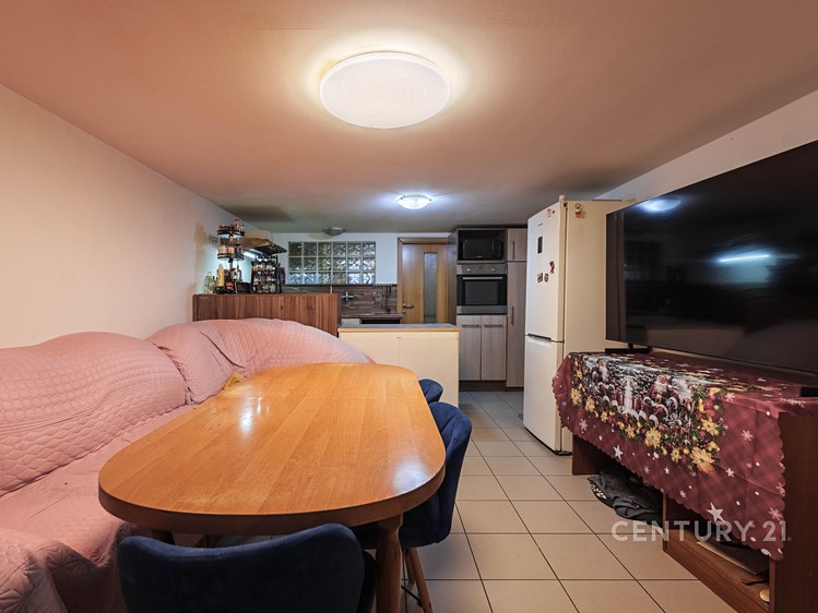 Будинок на продаж, 240 м² (24 з 32)
