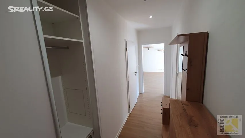 Pronájem bytu 2+kk 60 m² – pohled 6