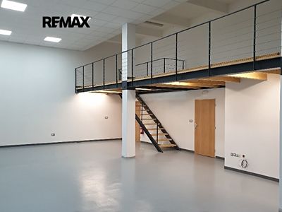 Pronájem kanceláře 111 m²