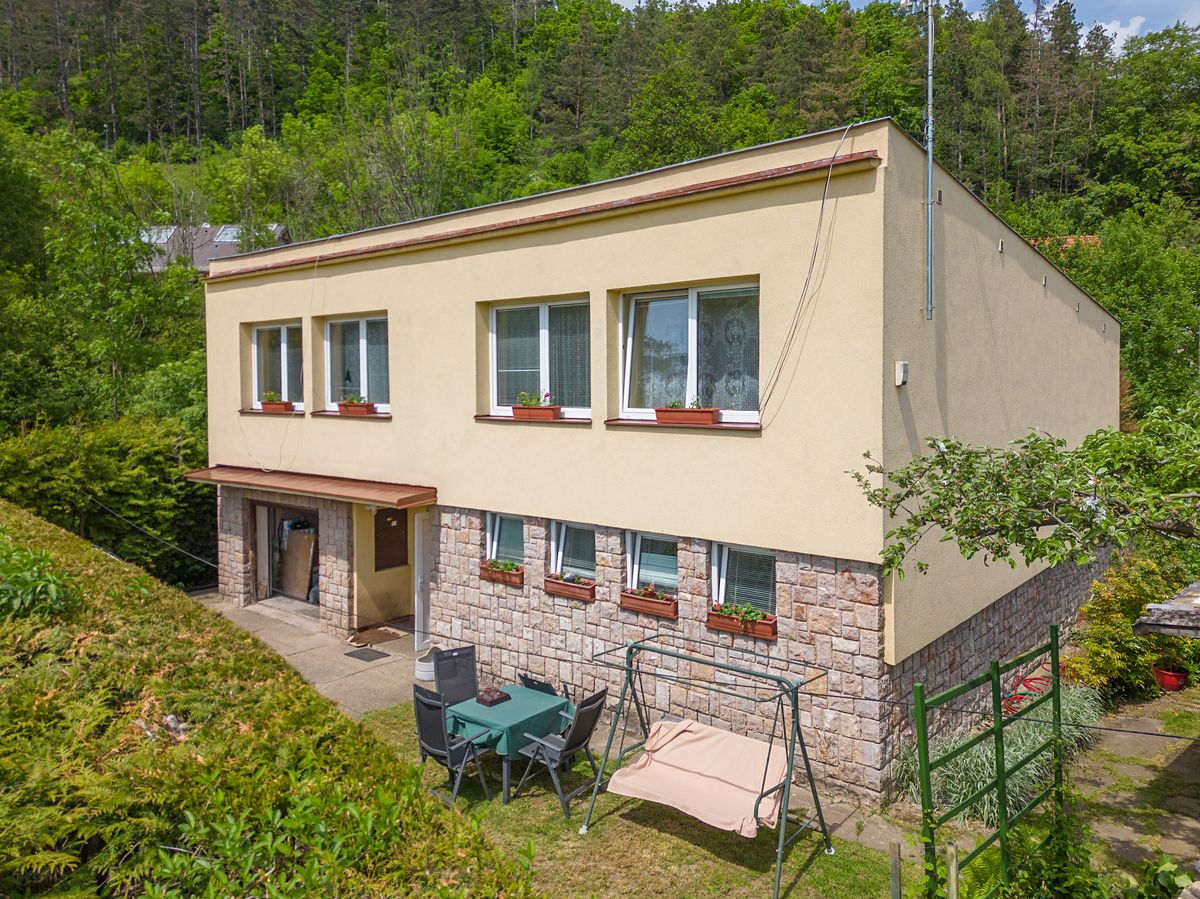 Prodej rodinného domu 183 m², pozemek 881 m²