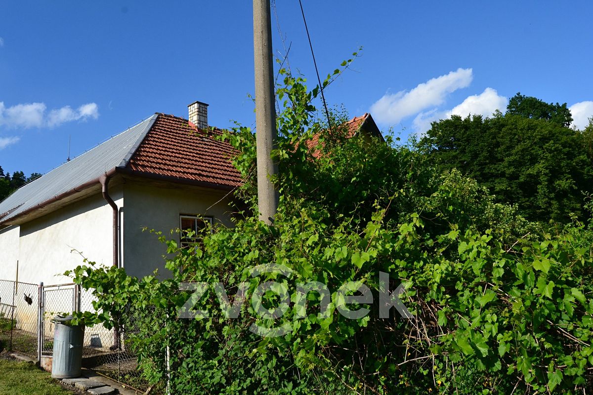 Prodej rodinného domu 160 m², pozemek 322 m² – fotografie 2