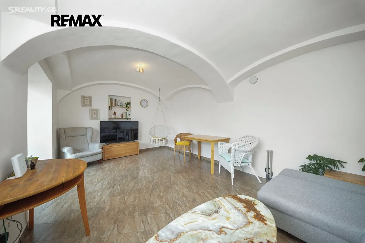 Prodej rodinného domu 210 m², pozemek 743 m² – pohled 6