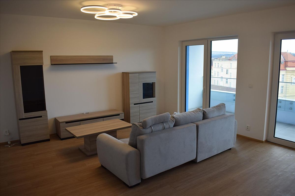 Pronájem bytu 3+kk 100 m²