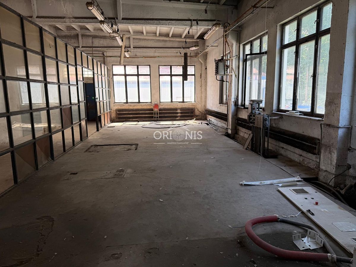 Pronájem skladového prostoru 450 m² – fotografie 2