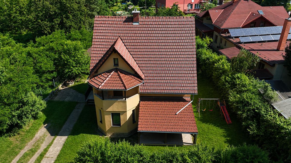 Prodej rodinného domu 164 m², pozemek 988 m² – fotografie 3