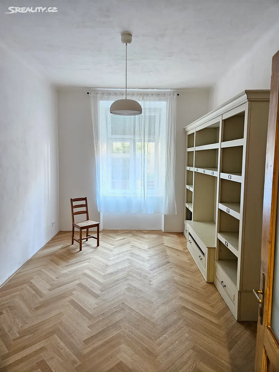 Pronájem bytu 2+kk 40 m² – pohled 4