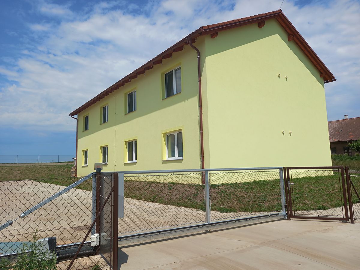 Pronájem bytu 1+1 38 m²