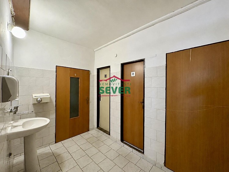 Gewerbefläche zum Kauf, 800 m² (28 von 31)