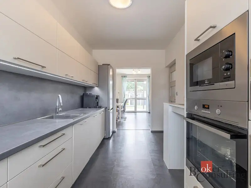 Prodej rodinného domu 100 m², pozemek 70 m², Holubice – náhled fotky 3