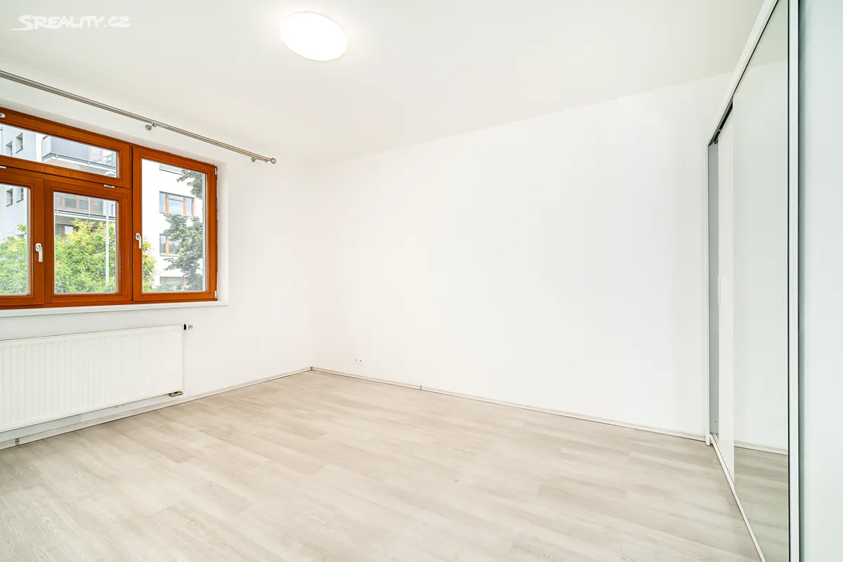 Pronájem bytu 2+kk 50 m² - Widok 4
